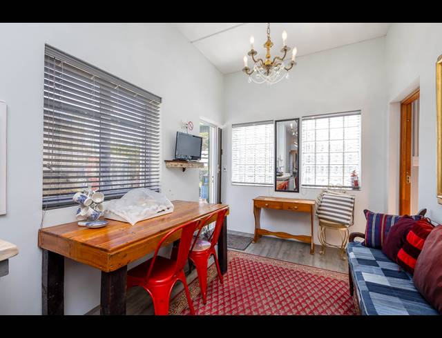 1 BEDROOM GATED ESTATE TO LET IN DEVILS PEAK ESTATE